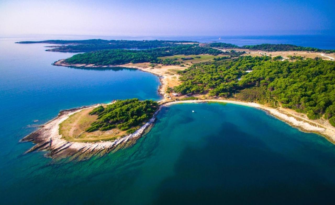 Holiday Home Zora - Family Vacation House Near Protected Area Of The Nature Park Kamenjak, With Green Yard, Wifi, Air-Con Premantura Extérieur photo